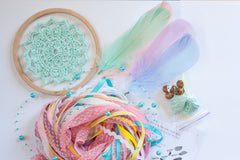 Round wooden box packaging for DIY Dream Catcher Kit