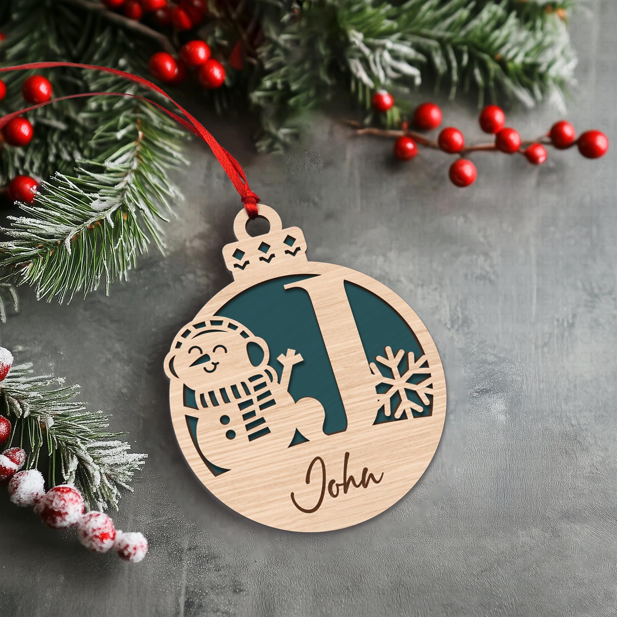 Durable wooden ornament for holiday decor