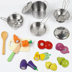 Wooden play food items included with Sundaymot kitchen set