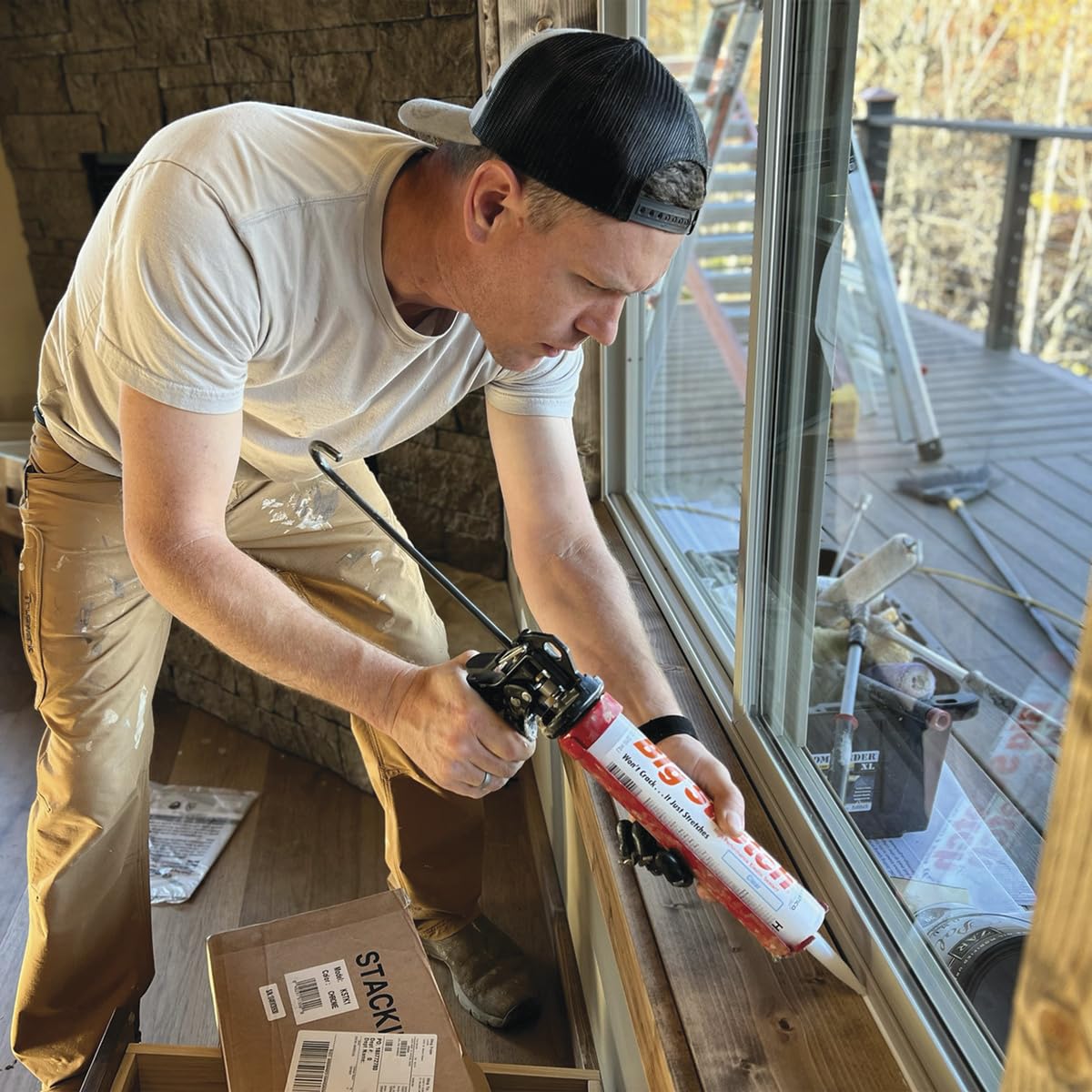 Big Stretch caulk for moving joints flexible sealant