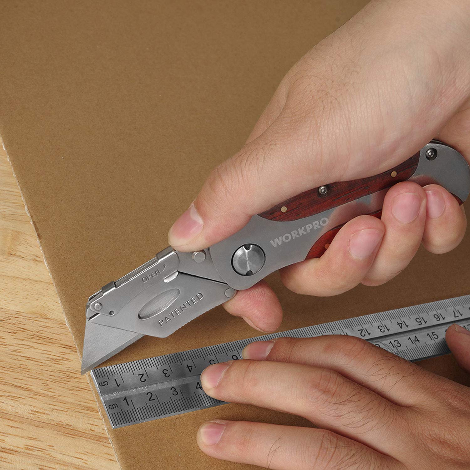 WORKPRO heavy duty box cutter designed for durability