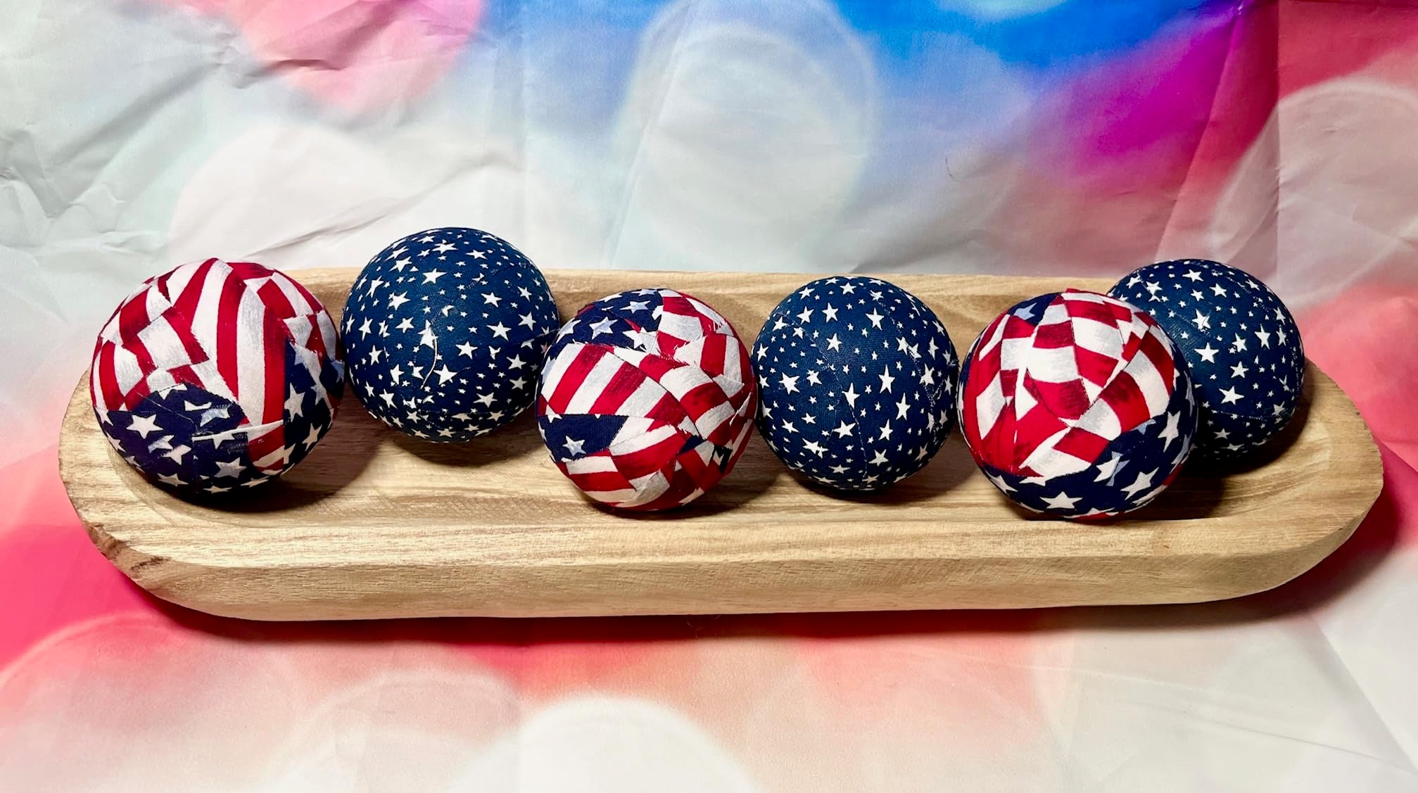 Patriotic bowl filler ball for entry table