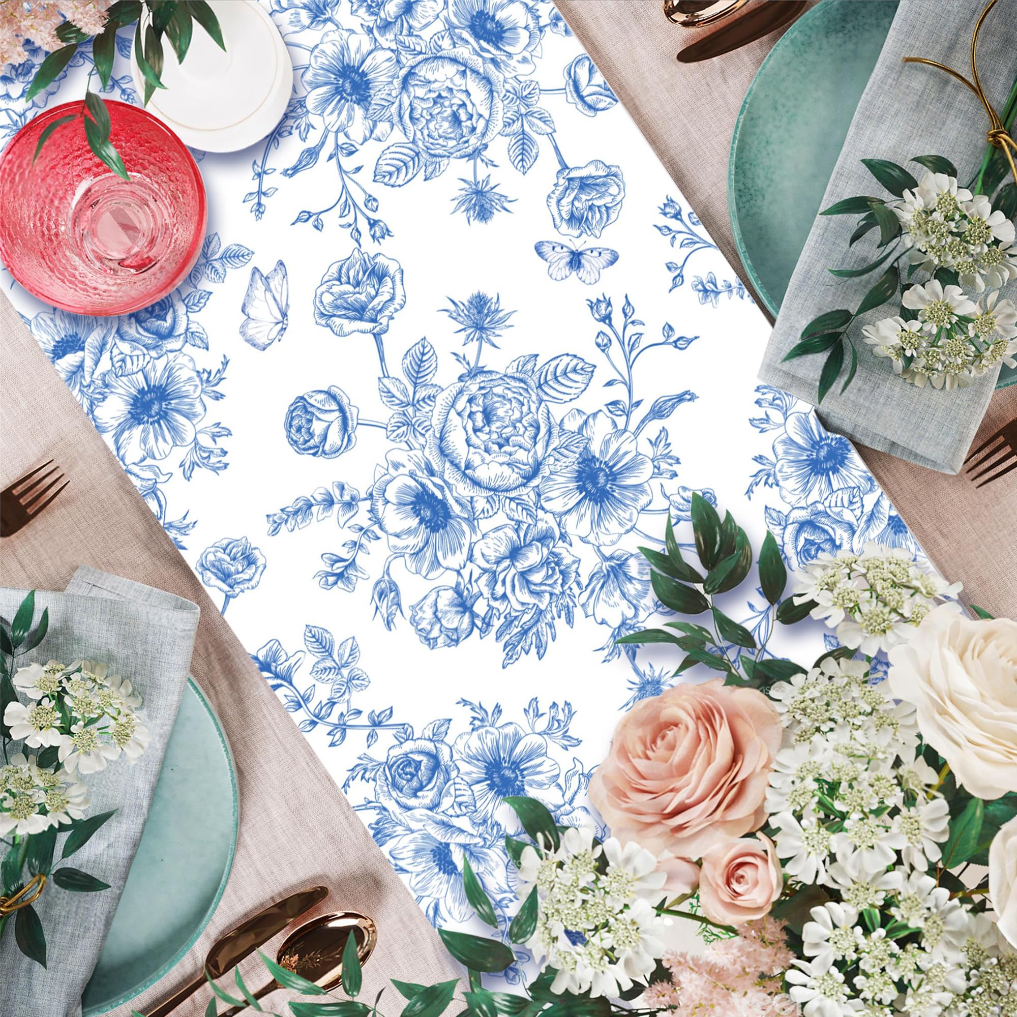 Year-round event use blue and white porcelain tablerunners