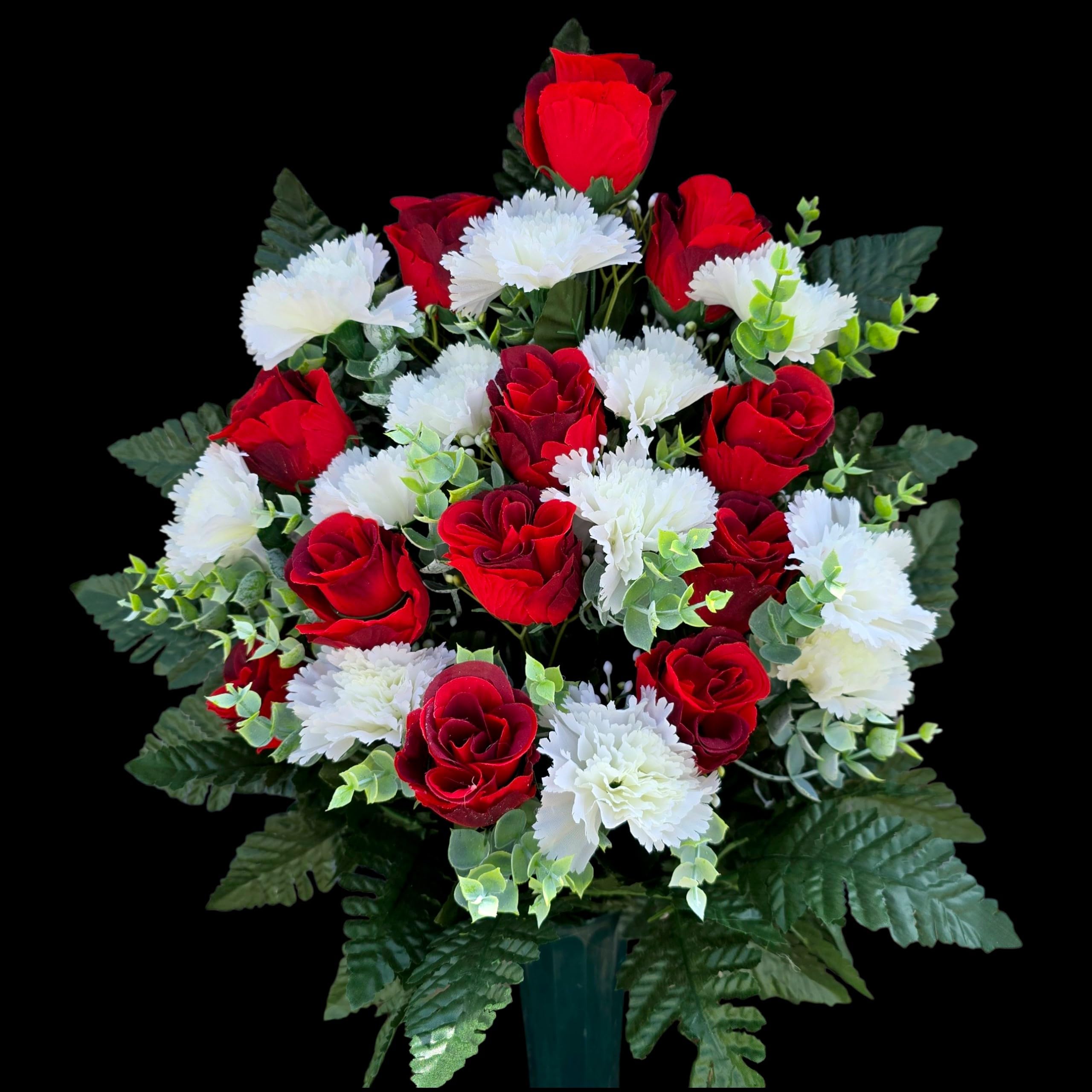 Year round memorial decoration suitable for winter memorials