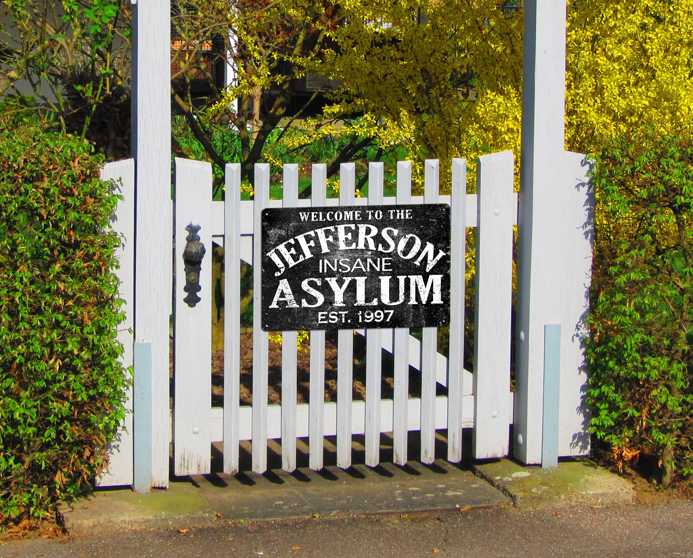 Year round or Halloween decor note