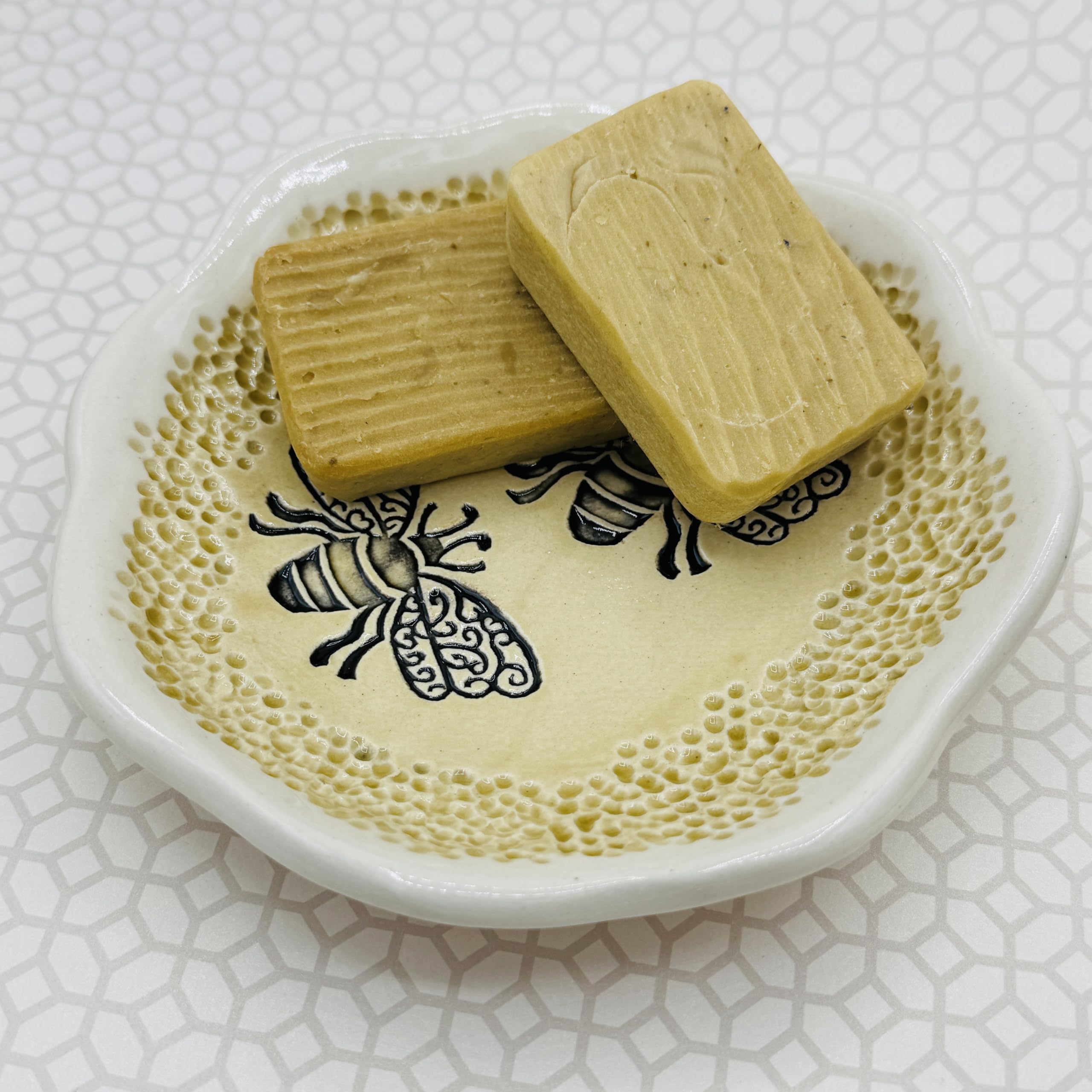 Clay and glazes from the USA in this bowl