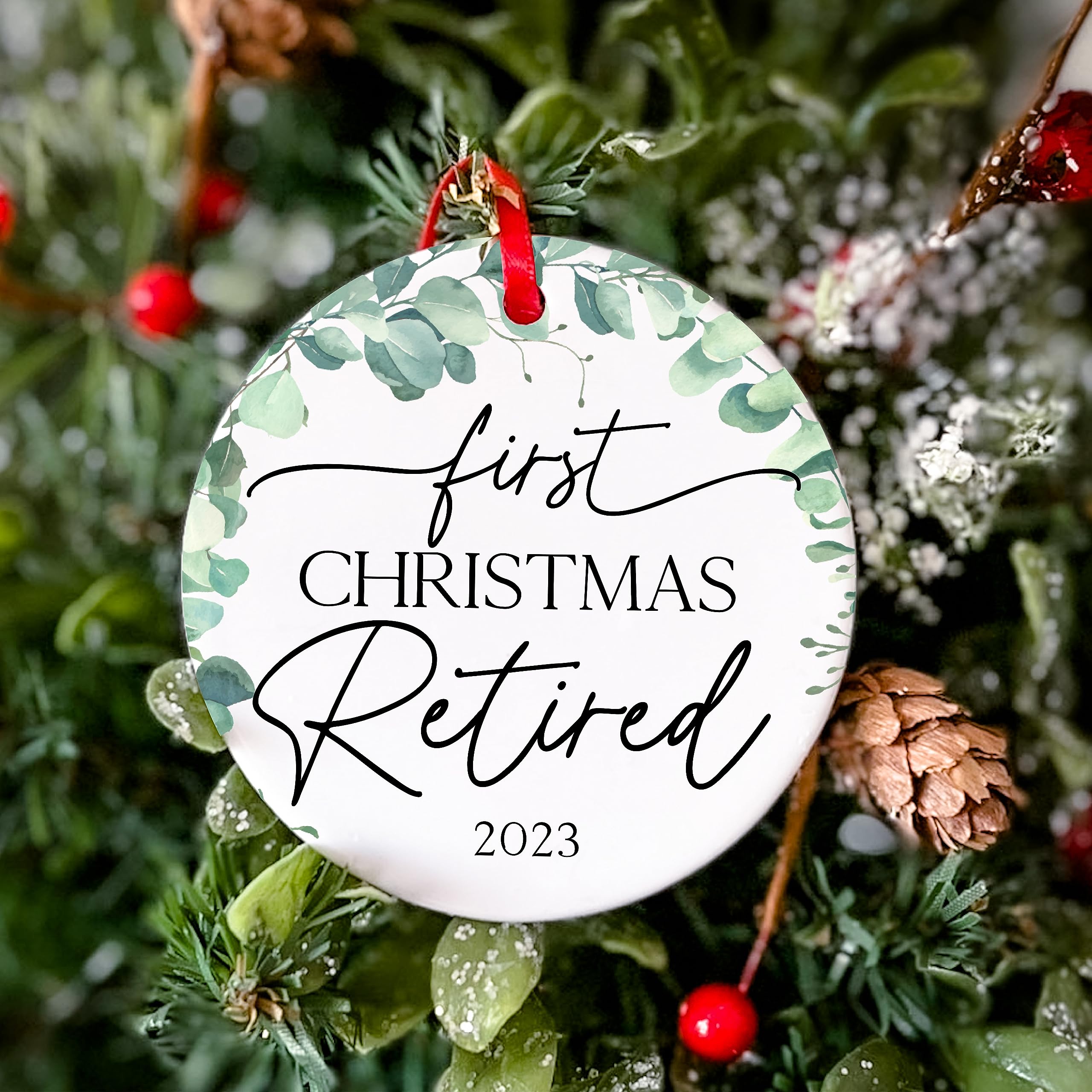 Ceramic ornament with red ribbon Yippee Daisy