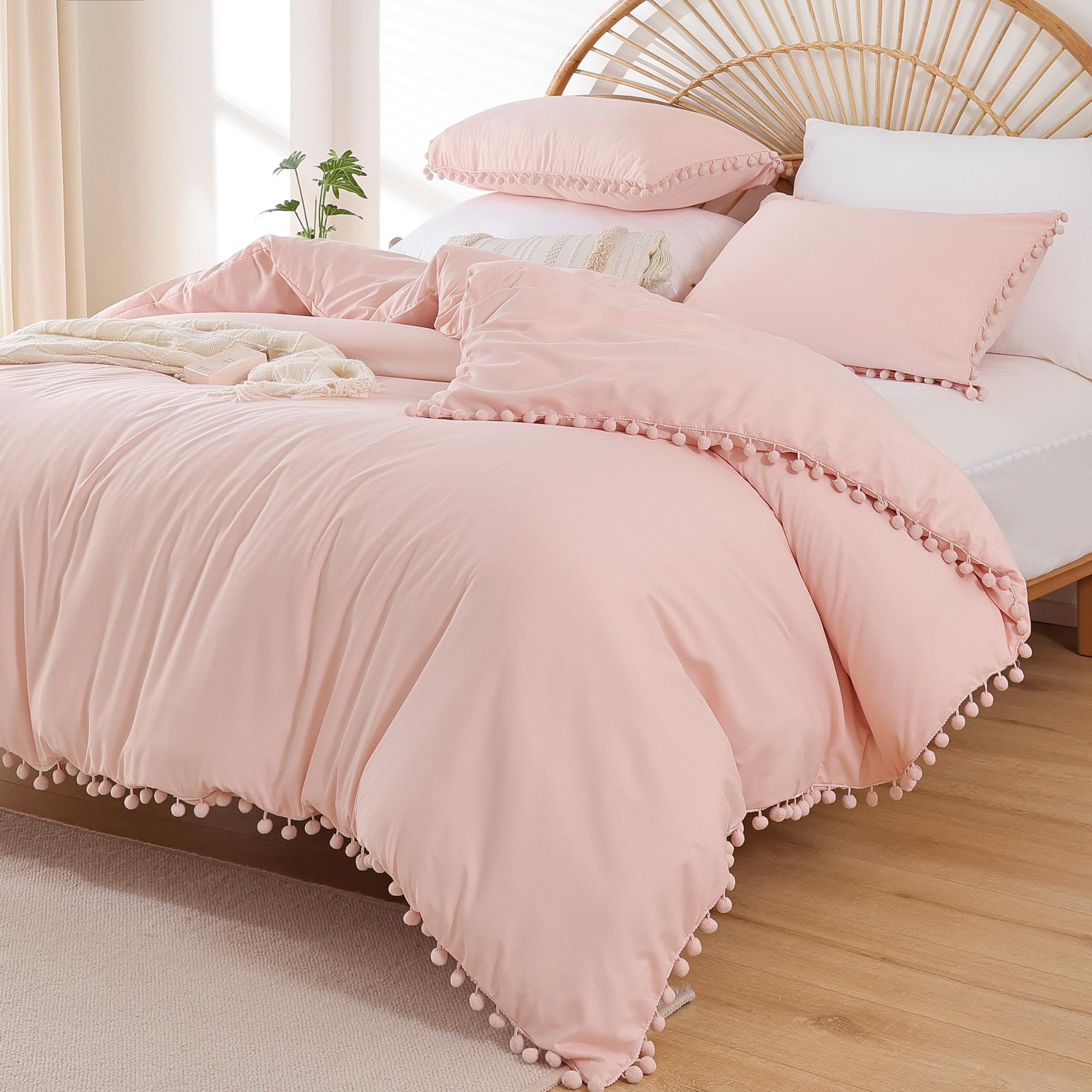 YIRDDEO twin comforter set with ball pom fringe