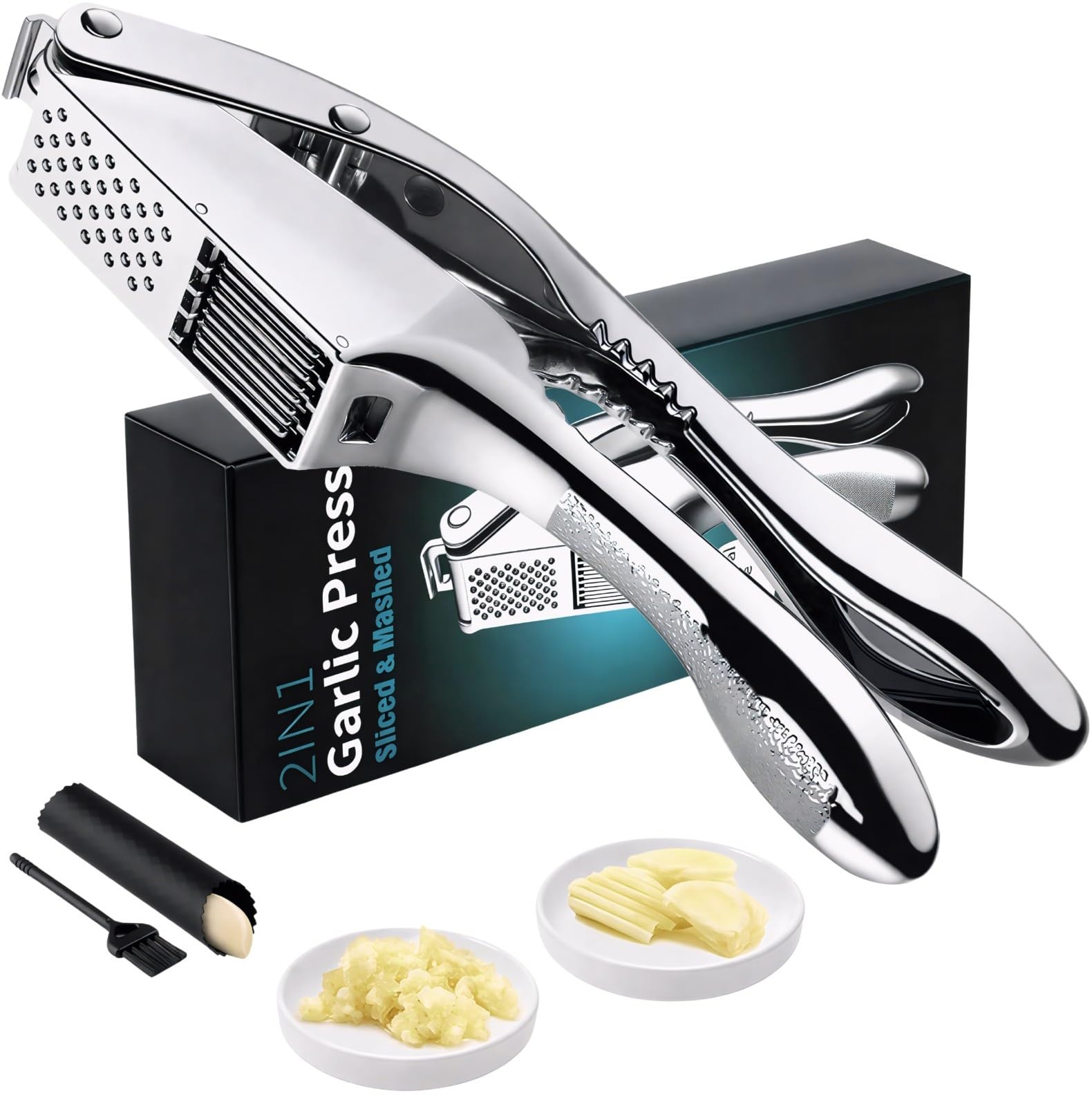 YourAll compact 3-in1 garlic press in use