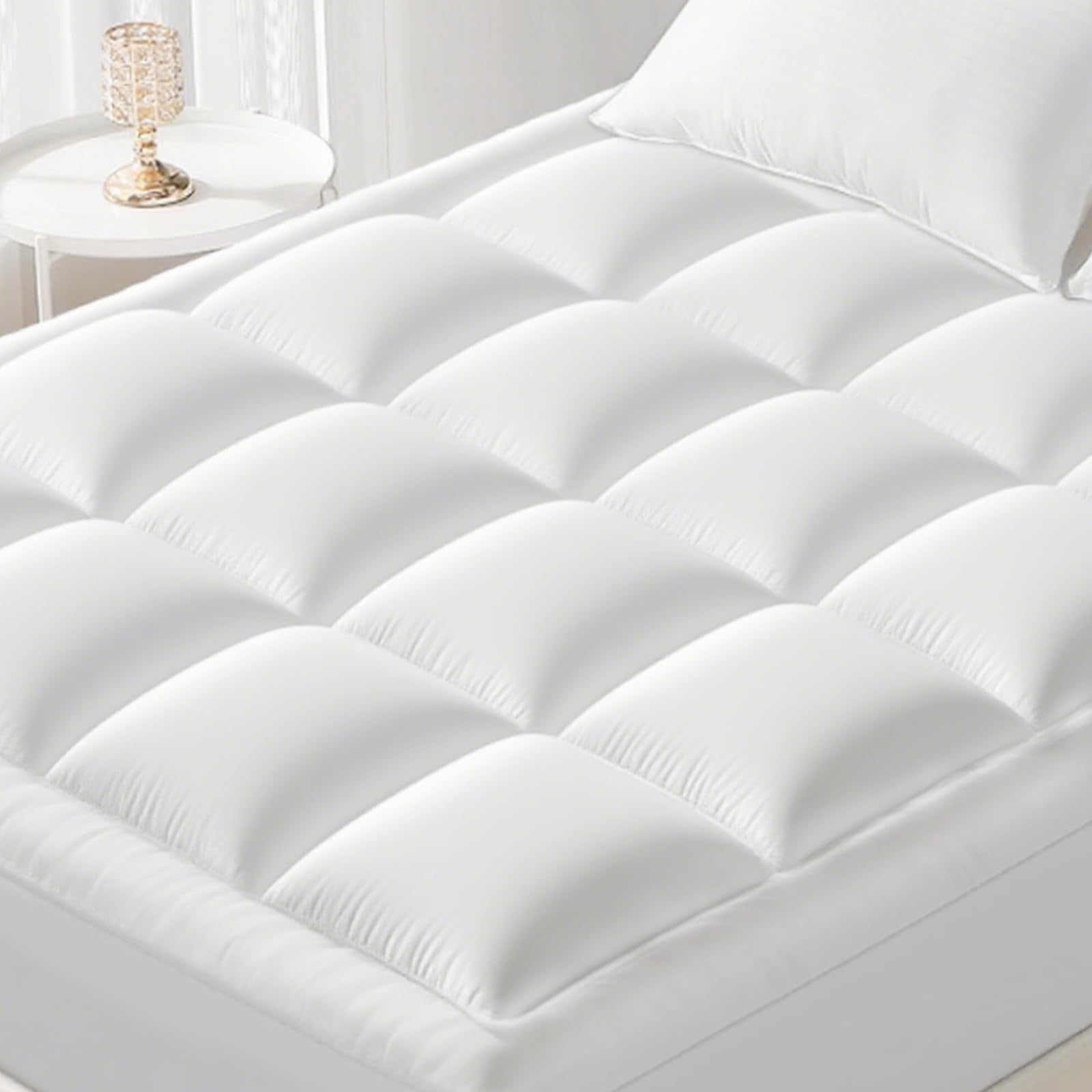 YUGYVOB queen mattress topper product image