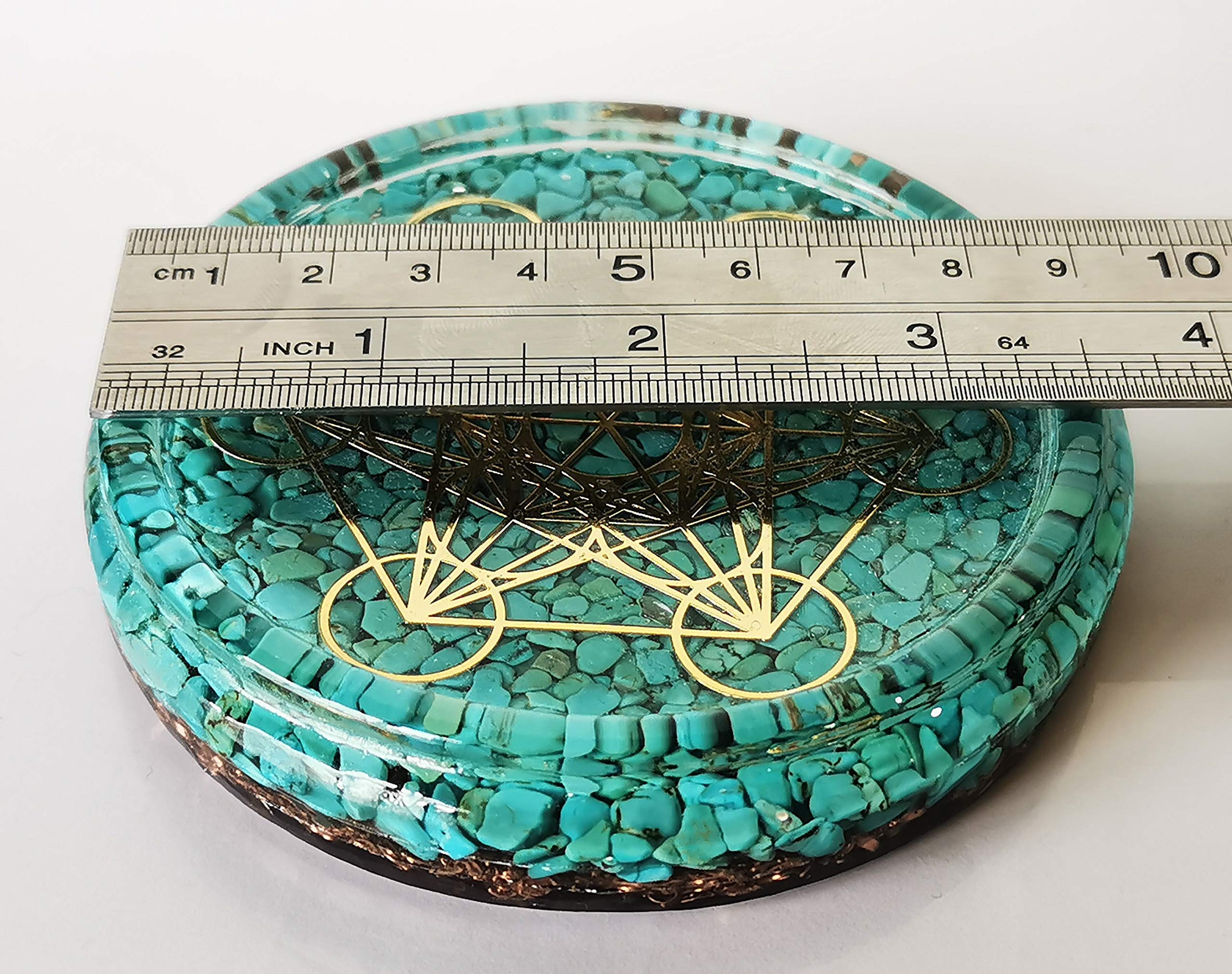 Turquoise chips and resin base coaster with raised edge
